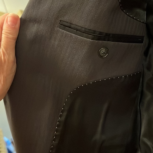 Dark gray suit coat - Picture 7 of 7